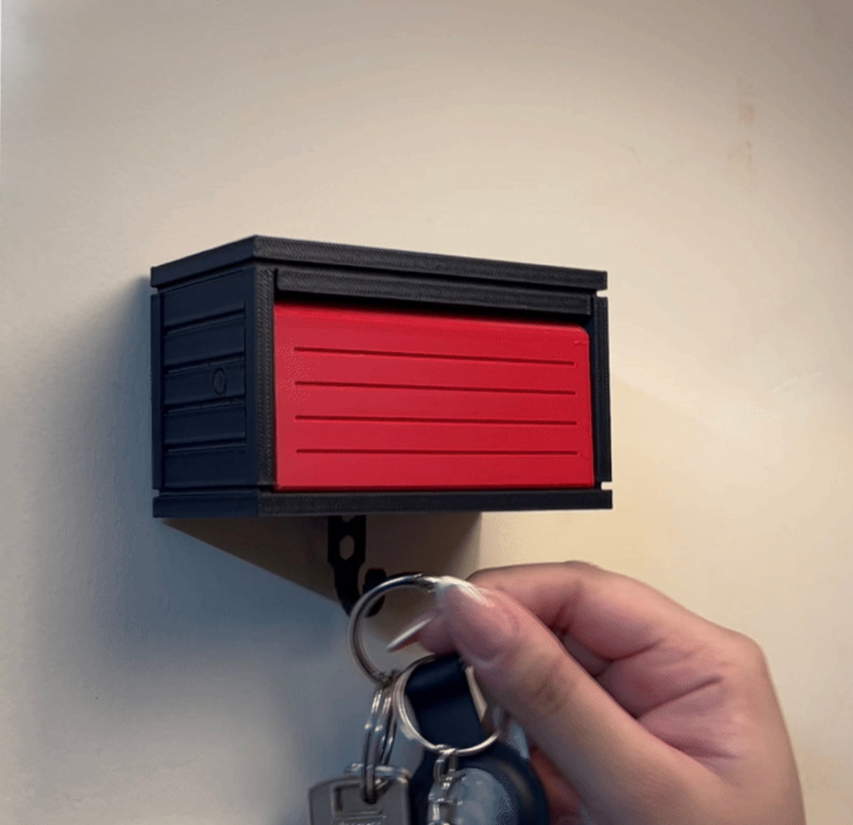 Garage Key Hanger (1:64 car fit)