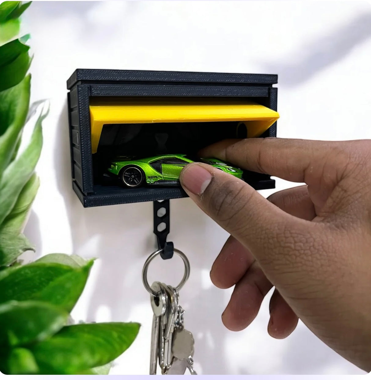 Garage Key Hanger (1:64 car fit)