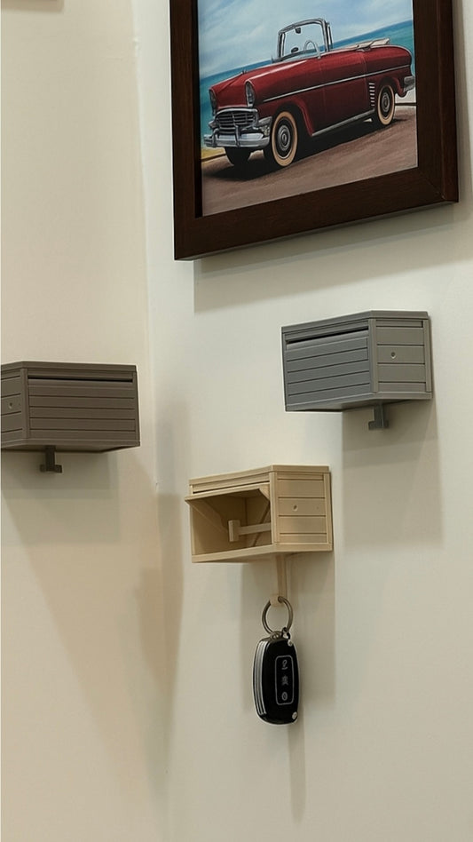 Garage Key Hanger (1:64 car fit)